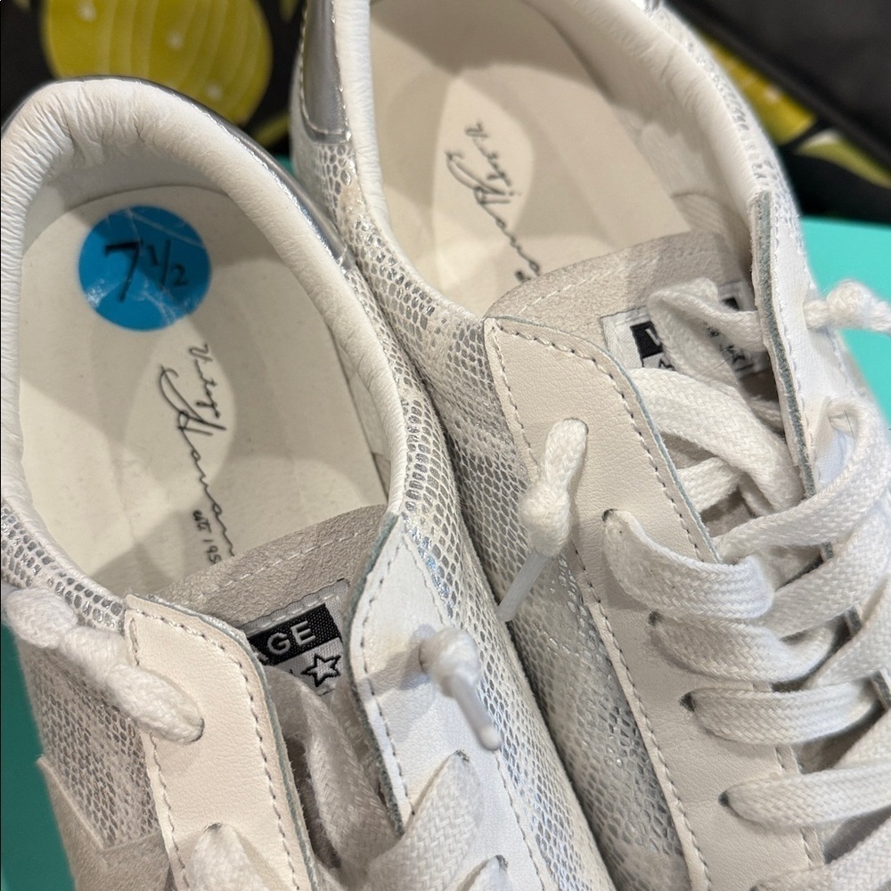 Silver and White Women's Sneaker Vintage Havana 7.5 tennis shoes designer silver - Picture 5 of 8